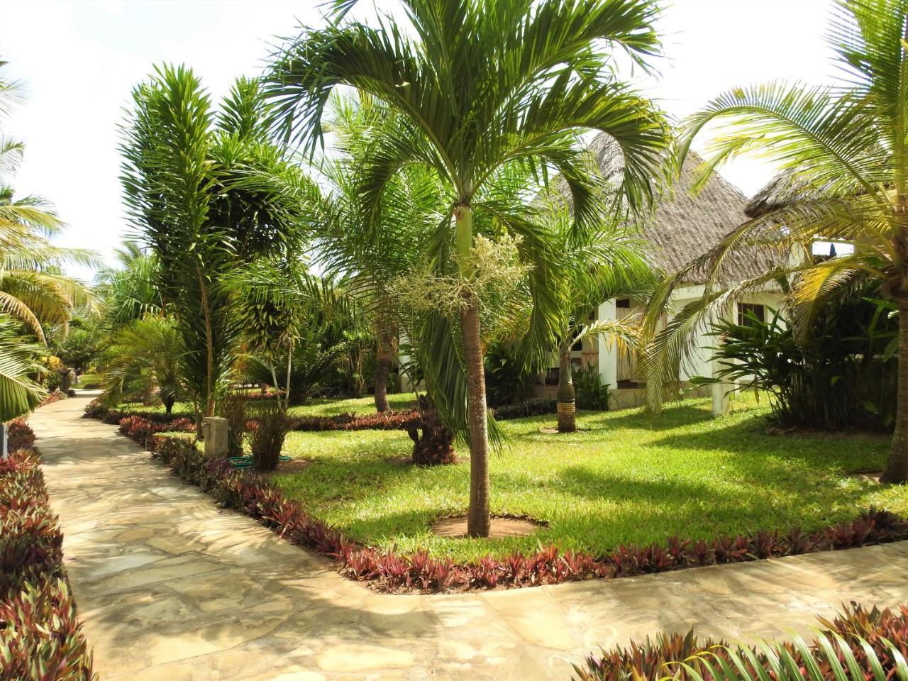 Sheba Cottages - Diani Beach Dış mekan fotoğraf